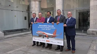 Easyjet aterra a Girona per enllaçar amb Londres i Liverpool