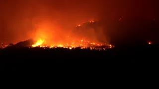 Mesdheu nën pushtetin e flakëve, evakuime në Greqi, përkeqësohet situata në Spanjë e Francë