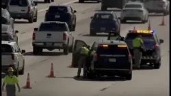 Женщина погибла в результате ДТП на трассе US 60 недалеко от Хигли-роуд в среду утром.