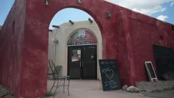Staffing crunch hits Estes Park pizzeria