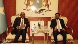 Le ministre djiboutien des Finances en visite à Mogadiscio pour une conférence économique régionale.