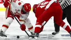 Хоккейная команда Университета Денвера, демонстрируя отличную форму, подходит к региональному тур... Хоккейная команда Университета Денвера, демонстрируя отличную форму, подходит к региональному тур...