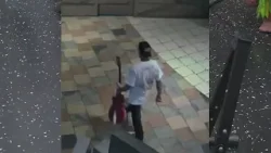 Музыкальный магазин в Месе ограблен.