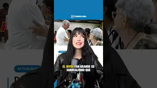 Díaz-Canel posa condecorando a mujeres