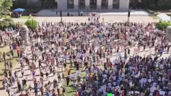 Более 3000 городов участвуют в общенациональных протестах под лозунгом «Нет королям».