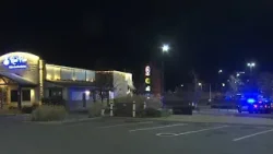 Полиция сообщает о перестрелке, вспыхнувшей после столкновения в ресторане морепродуктов в Мемфисе.