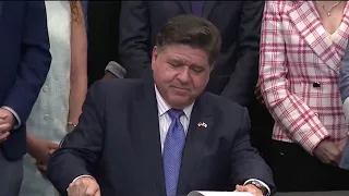 Gov. Pritzker urges Congress to regulate AI