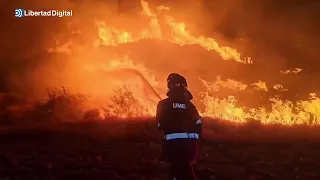 INCENDIO HUESCA | Impresionantes imágenes de la UME contra el incendio de Las Peñas de Riglos