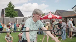From diabolo to unicycle: circus enthusiasts come together in Helden
