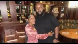 Жена мужчины, погибшего после того, как они заехали на подъездную дорожку к чужому дому возле его...