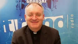 Gost dana by Eva Zadro - Mons. Antun Sente: Što nas sveti Josip uči danas?