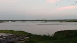 Doce familias evacuadas por la crecida del río Paraná en Ayolas