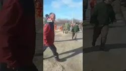 “Ngordhi, ngordhi”/ Si nëpër filma, delet i merr uji me vete në Fier