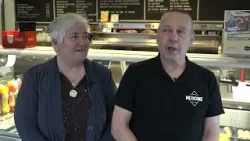 Mat en Ingrid dragen Beringse cafetaria na bijna 41 jaar over: “Het is genoeg geweest”