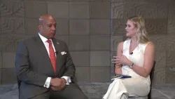 Кевин Уоррен объясняет новый график выбора места для стадиона команды «Чикаго Беарз».