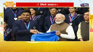 PM Modi meets players, interaction with Glasgow medal winners