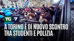 A Torino è di nuovo scontro tra studenti e polizia