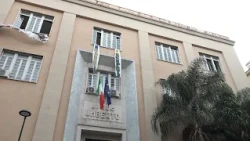 Napoli, continuano le proteste degli studenti: carabinieri al Mazzini