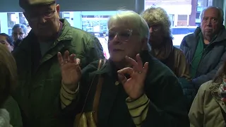 CARLOS DE LEONARDIS - ROBERTO GIL: RETIREES DEMAND PAMI SERVICES AT CIMOCH
