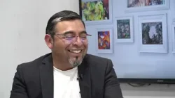 TV USAC presenta al artista plástico Josué Hernández, en el programa Sala de artistas. TV USAC presenta al artista plástico Josué Hernández, en el programa Sala de artistas.