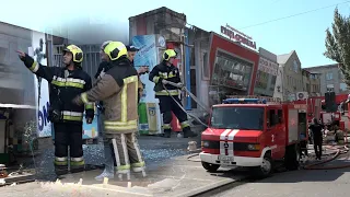 NO COMMENT | INCENDIU PUTERNIC LA PIAȚA CENTRALĂ