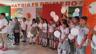 Con aplausos y un último pase de lista, despiden a alumno de la Secundaria Federal No  14