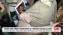 Tangis Haru Iringi Pemakaman Ali Pendaki Gunung Slamet