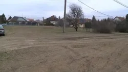 Krónika: Megkezdődött a parkolók bővítése a Diadal utcai rendelőnél (2026.02.11.)
