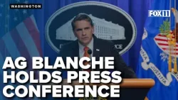 Исполняющий обязанности генерального прокурора Тодд Бланш проводит пресс-конференцию.