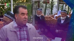 Эмомалӣ Раҳмон дар хонаи падарӣ бо пайвандон