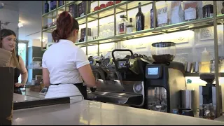Caro caffè, Bari fra i rialzi maggiori d'Italia. Le voci al bar: "Più di Napoli, ma non rinunciamo"