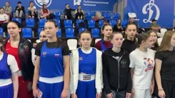 Глава Приморья приветствовал участниц соревнований по боксу.