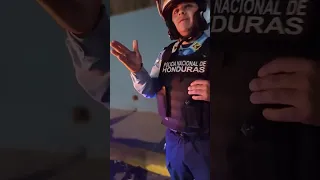 "I'm a Tiktoker," Honduran man resists traffic ticket
