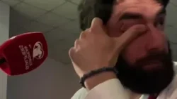 Kosova humbi ndaj Turqisë, spikeri i stadiumit s’i mban dot lotët: Sonte ndalemi, por rruga vijon