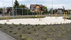 The roundabout in Niedzieliska is getting greener. Final plantings are underway