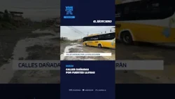 Calles dañadas por fuertes lluvias, en Durán