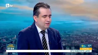 Божанов за самолетите-цистерни: Американците са им казали: „Ако не ги пуснете, няма да има бензин“