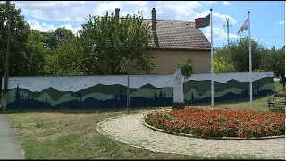 Kórnika: Elkészült a Wass Albert téren található falfestmény (2026.07.10.)