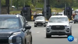 Thousands returned to Guayaquil after the holiday