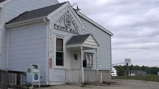 Silver Cliff neighbors vote to retain Town Chair Dee Farley