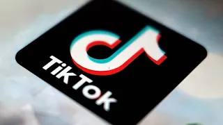 La UE concluye que TikTok no protege la privacidad de las cuentas infantiles frente a adultos
