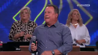 Running Home (LIVE) | Randy Knaps | Crossfire IYC 2026