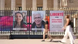Tras años detenidos en Irán, Cécile Kohler y Jacques Paris están libres y rumbo a Francia