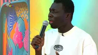 😍❤️ استمعوا الآن إلى ترنيمة «فوق الجميع نرفع اسمك» مع إيمانويل فادي! 🙌✨