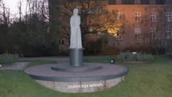 2025 12 25 Lichtjes op Oorlogsgraven Gemert