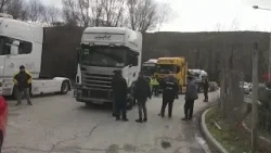 Канал 5 дознава - Денеска во ЕУ состанок за надминување на проблемот со транспортерите Канал 5 дознава - Денеска во ЕУ состанок за надминување на проблемот со транспортерите