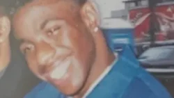 Тело мужчины, извлеченное из реки Чикаго, почти два года оставалось неопознанным в офисе судмедэк...