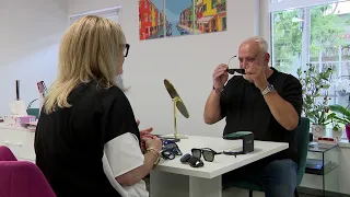 Nem csak divatelem, a szemet is védi a napszemüveg