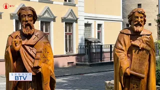 Bez komentára: Kláštorný park zdobia sochy Cyrila a Metoda