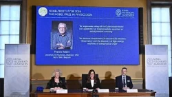 Bélgica: físico ganha Nobel por transformar gelo da Antártida em telescópio
